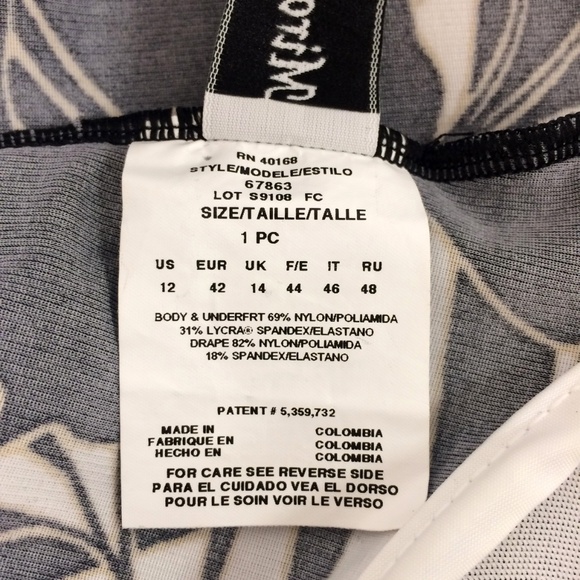 Miraclesuit Sanibel Black & White Swimsuit - Picture 7 of 8